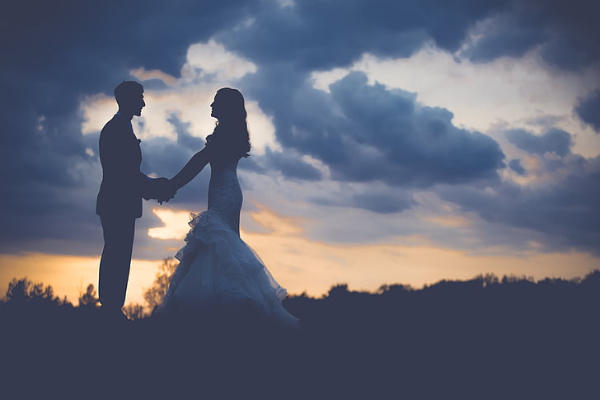 当男方有了情人并打算离婚，如何智慧挽留婚姻？