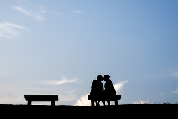 如何通过冷处理巧妙修复夫妻关系：挽回老公冷处理的艺术
