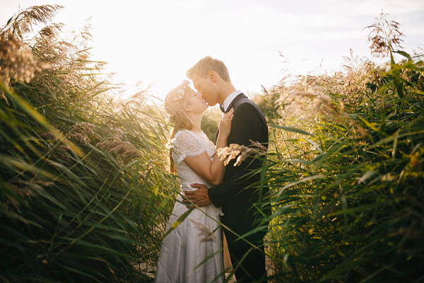 老婆一定要离婚，怎么挽回老公呢：实战策略与心理建设
