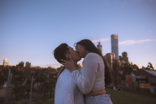 女友被抛弃，男友来挽回的有效方法