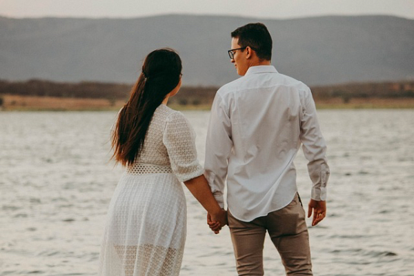 老婆变心了要离婚如何挽回？情感专家教你修复破碎的爱情